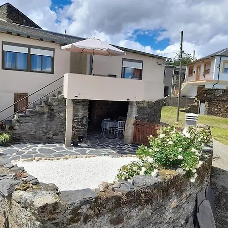 Casina Do Cereixeiro Holiday home Roblido